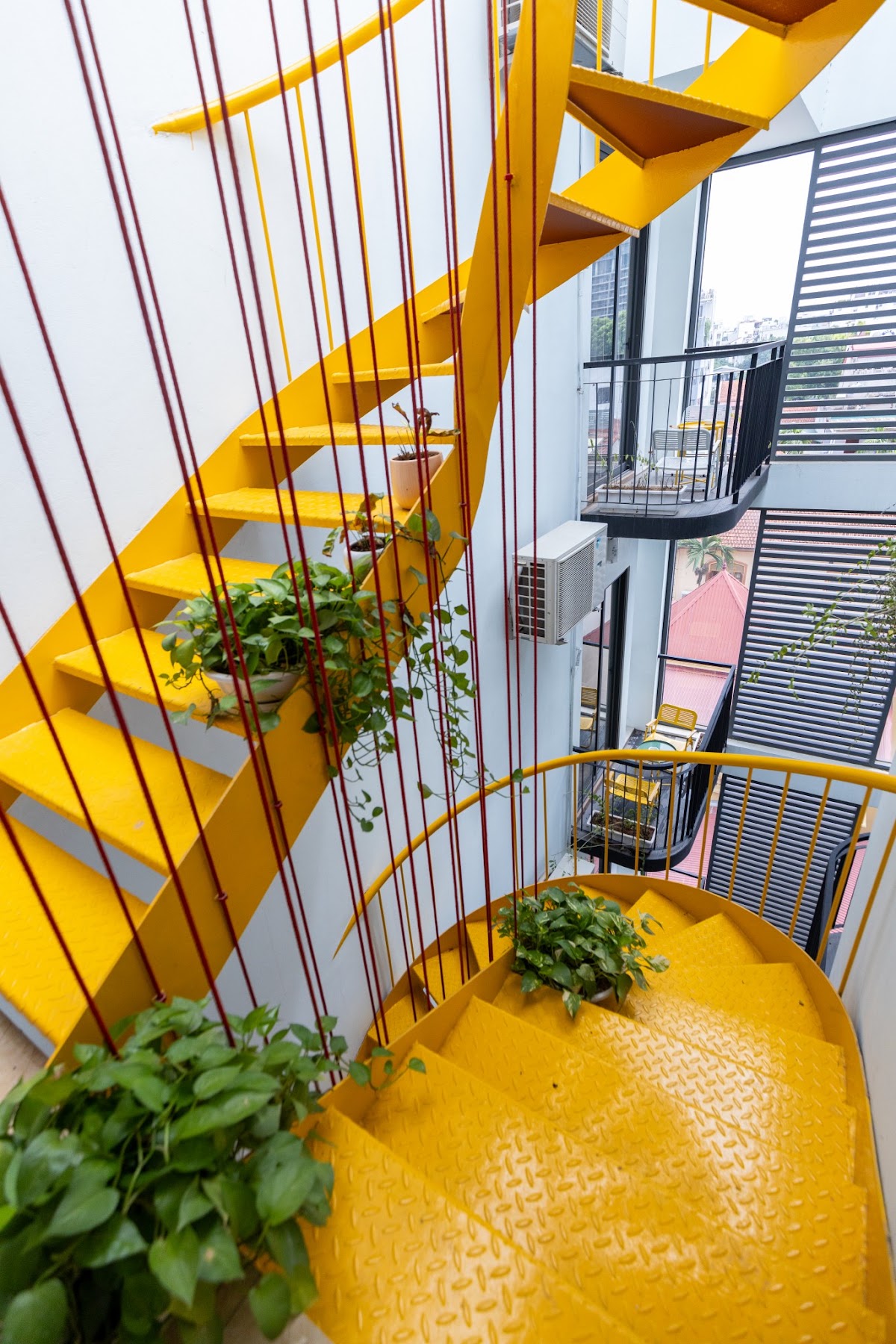 Sân Thượng View Hồ Tây - Westlake Emerald Suites